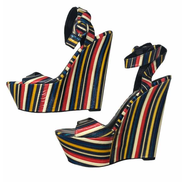 Lust for Life Rainbow Striped Platform Wedge - Picture 4 of 7
